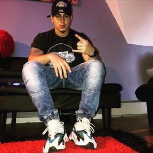 Meet your Posher, Christopher